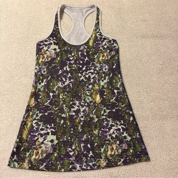 Lululemon Cool Racerback Tank Top Green Purple Floral Sport White Multi Print - Picture 2 of 10